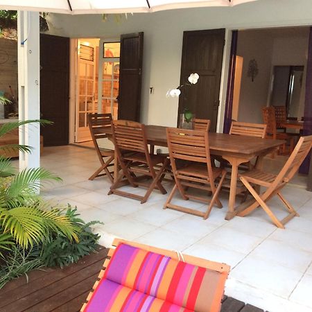 לה סאלין לה ביינס Maison Meublee Avec Piscine Pres Du Lagon מראה חיצוני תמונה