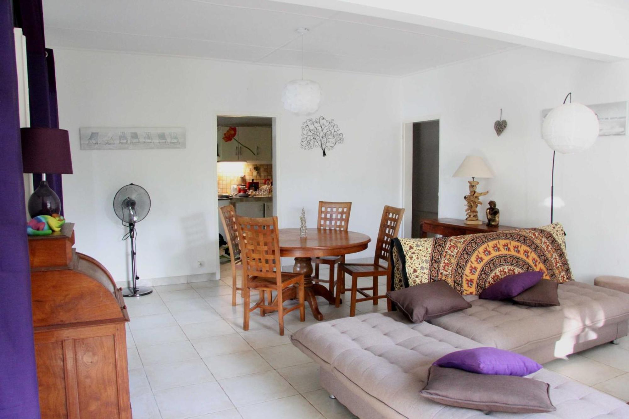 לה סאלין לה ביינס Maison Meublee Avec Piscine Pres Du Lagon מראה חיצוני תמונה